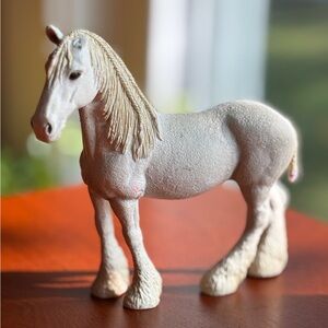 Schleich Shire Mare Horse #3735 RARE RETIRED White Braids
